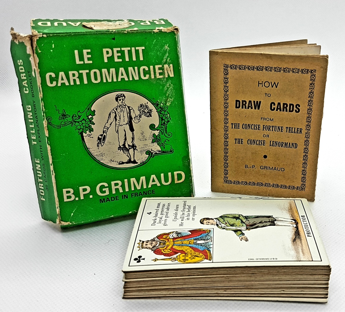 PRELOVED Concise Fortune Teller - B.P. Grimaud (Le Petit Cartomancien)