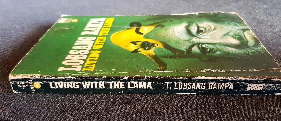 PRELOVED Living with the Lama - Lobsang Rampa