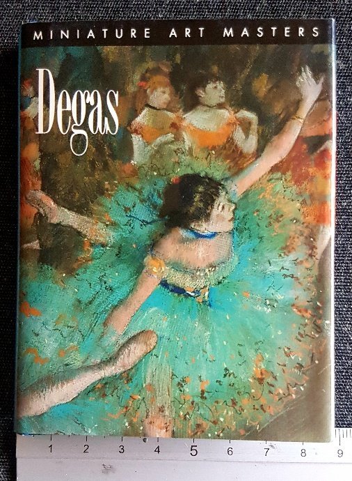 PRELOVED set of 5 mini art books